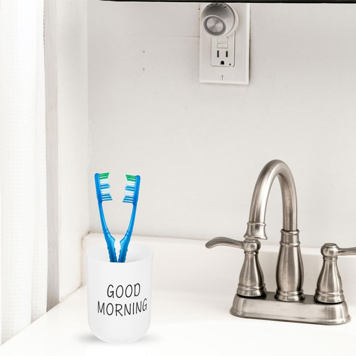 Unomor Reusable Bath Tumbler Toothbrush Holder