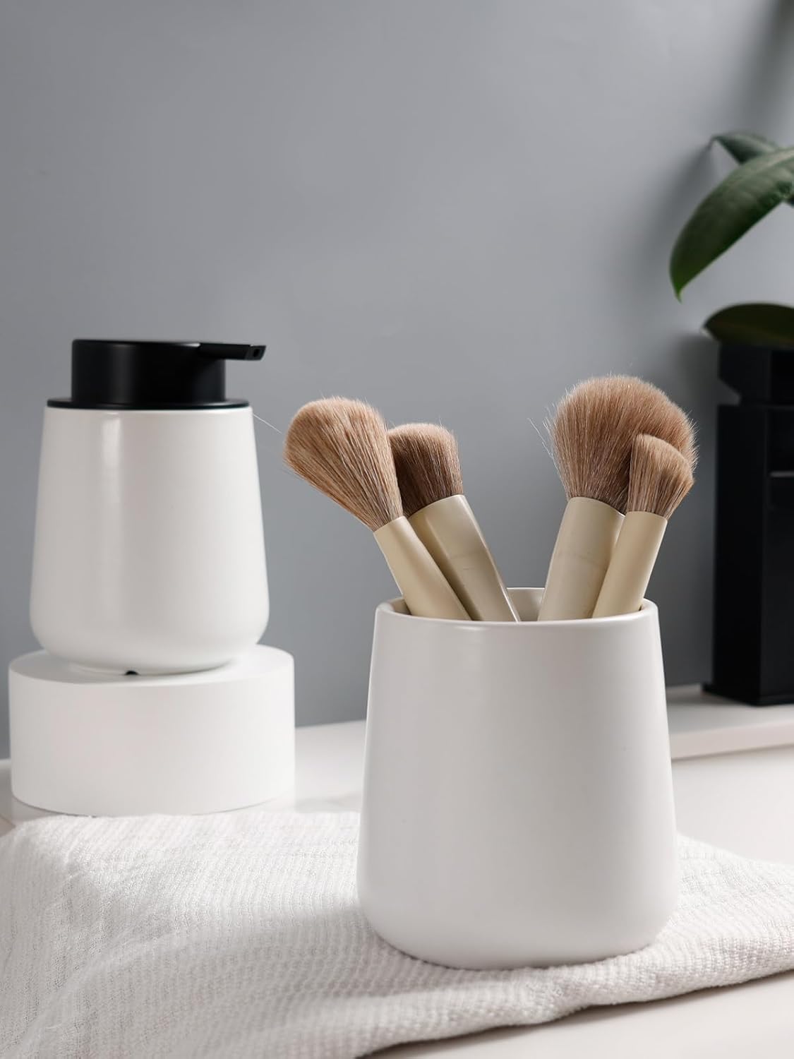 Bosilunlife Ceramic Soap and Toothbrush Holder Set