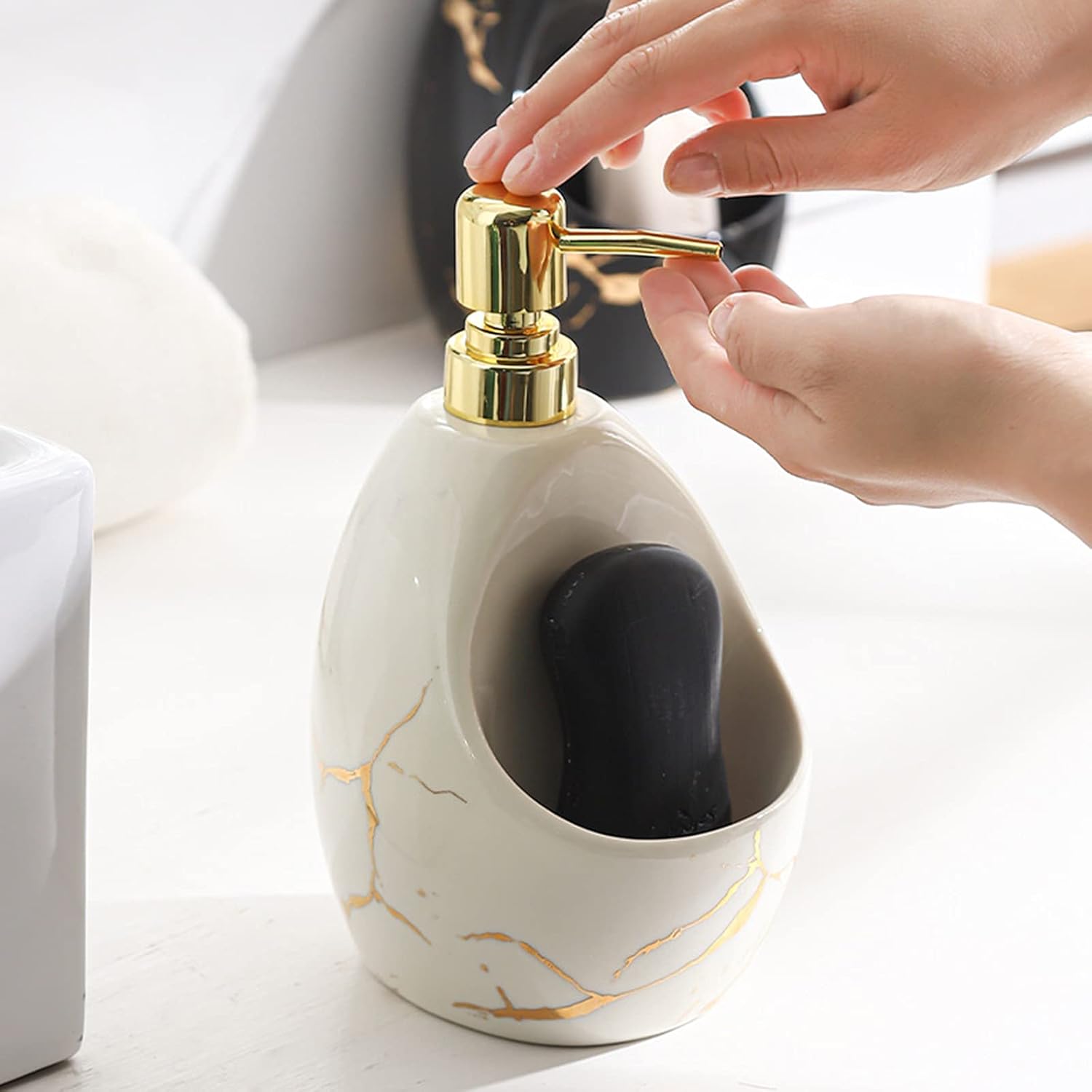 Duiaynke Magnetic Countertop Soap Dish Dispenser with Sponge Organizer