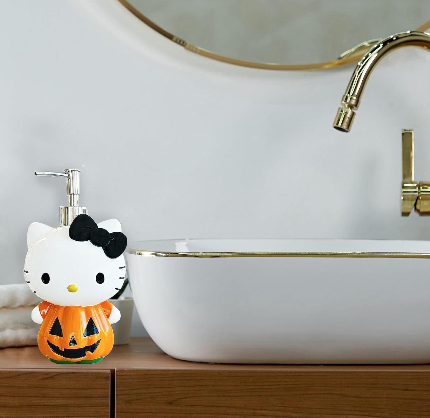 Hello Kitty O-Lantern Dispenser - Autumn Halloween Organizer