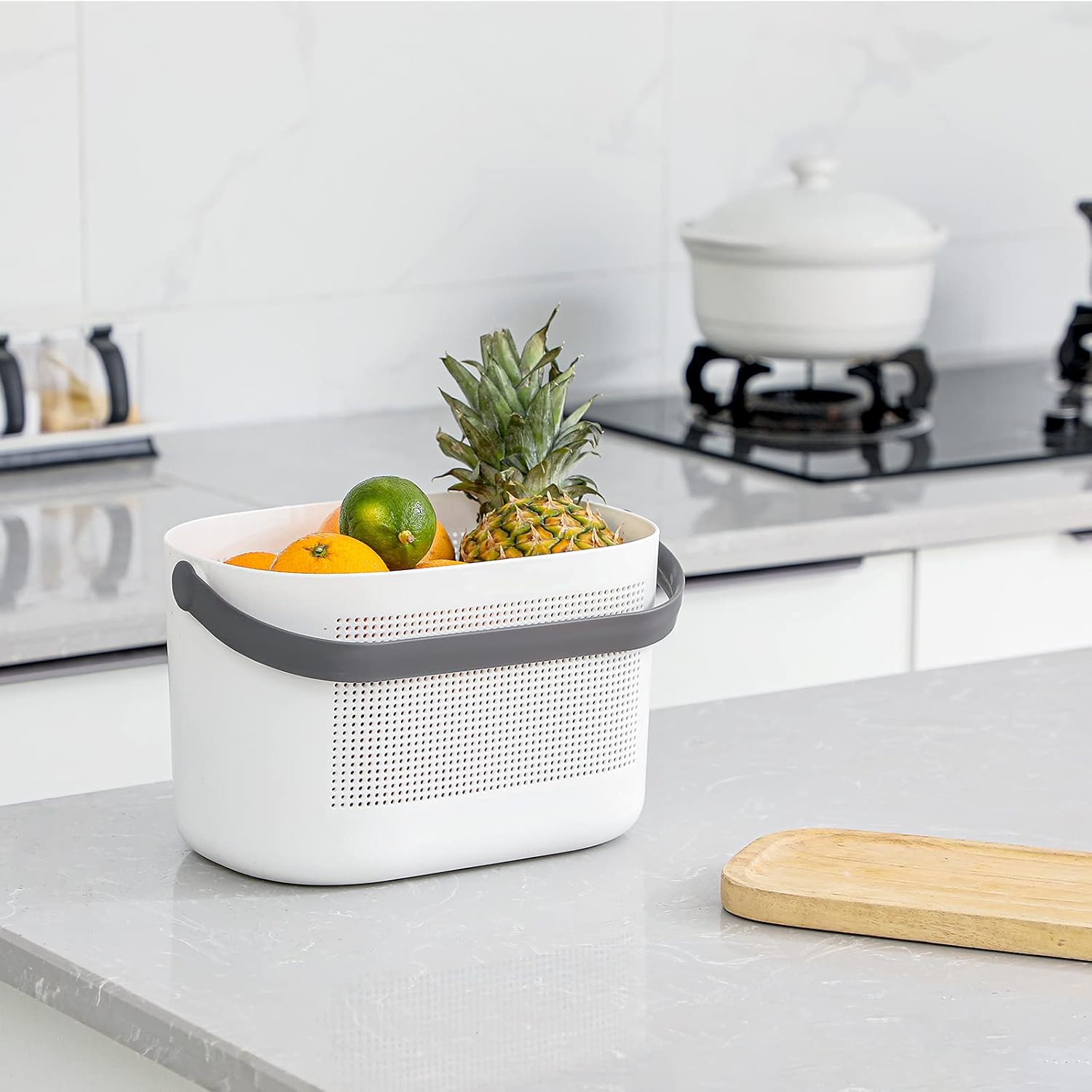 Plastic Storage Basket with Handle