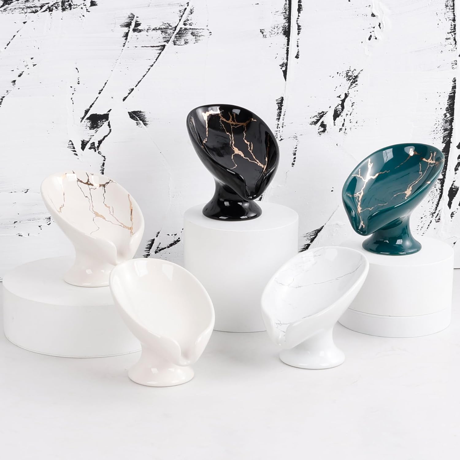 Cleaning Treasures Self-Draining Ceramic Soap Dish