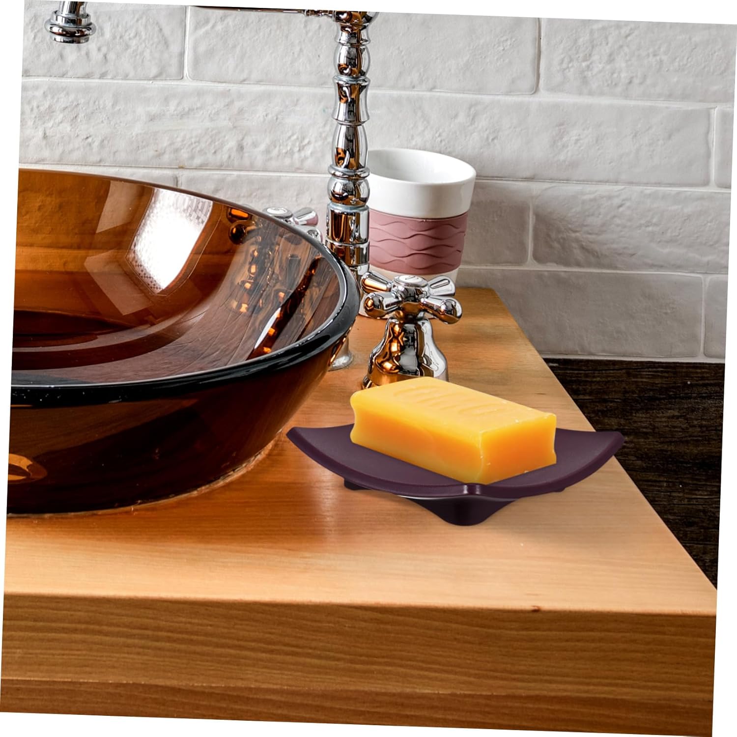 Elegant Curved Bar Soap Dish for Home Bathroom Use