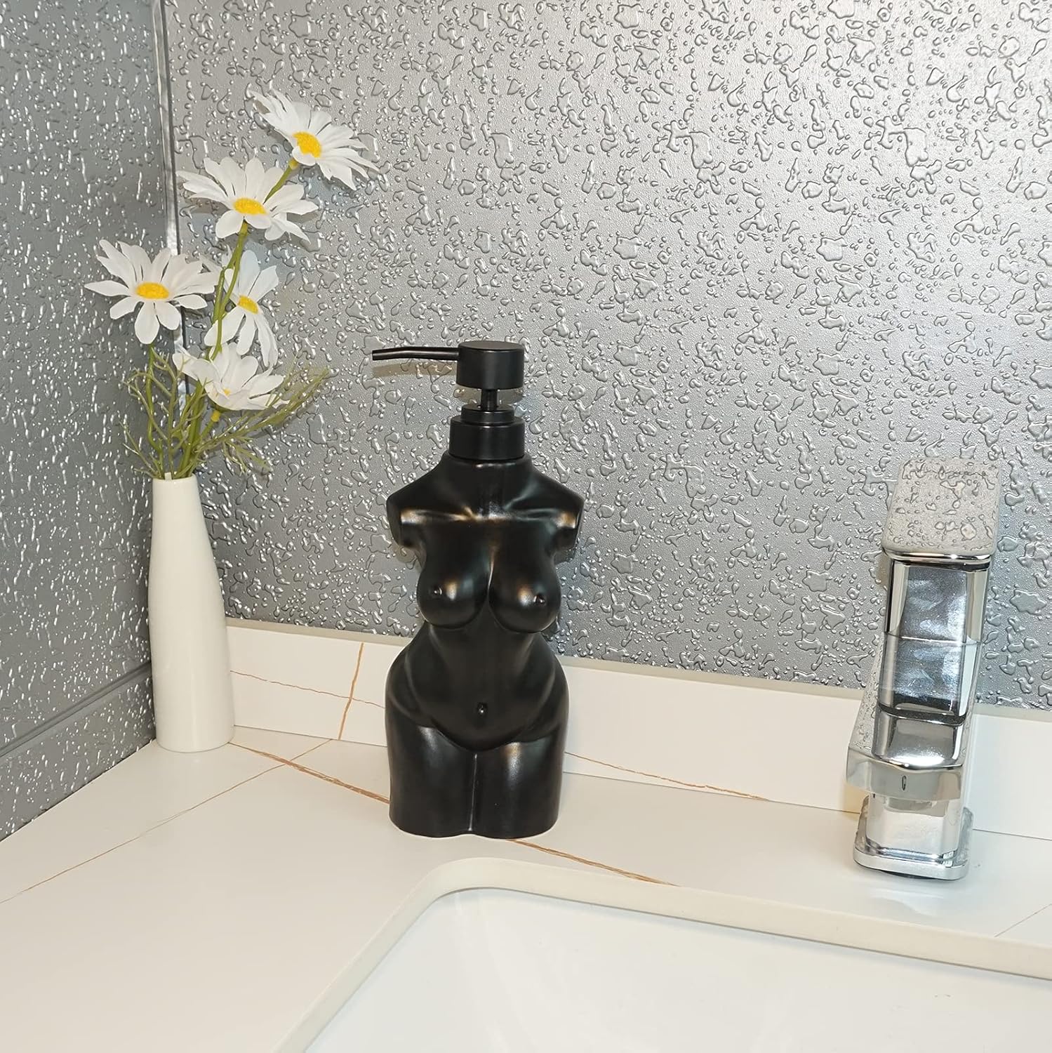 Simply Effortless - Compact Ceramic Girl Dispenser